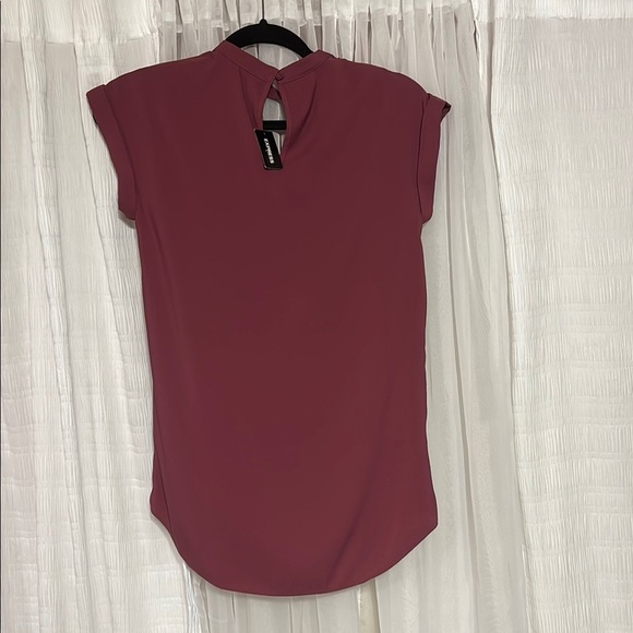 Express Red Pleated Cap Sleeve Blouse with Mandarin Collar - Picture 5 of 8